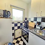 Mr Living I Modernes Mit Einzelbetten, Voll Ausgestattete Kueche, Balkon, Wlan, Parkplatz, Ideal Fuer Monteure I Gi03 I Gi02 Lejlighed