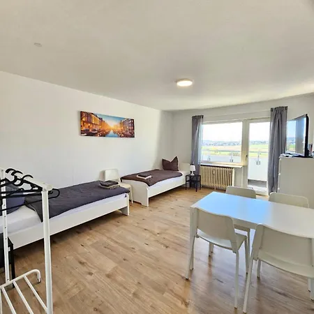 Mr Living I Modernes Mit Einzelbetten, Voll Ausgestattete Küche, Balkon, Wlan, Parkplatz, Ideal Für Monteure I Gi03