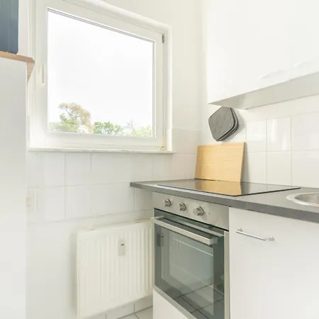 Mr Living I Modernes Mit Einzelbetten, Voll Ausgestattete Kueche, Balkon, Wlan, Parkplatz, Ideal Fuer Monteure I Gi03 I Gi02
