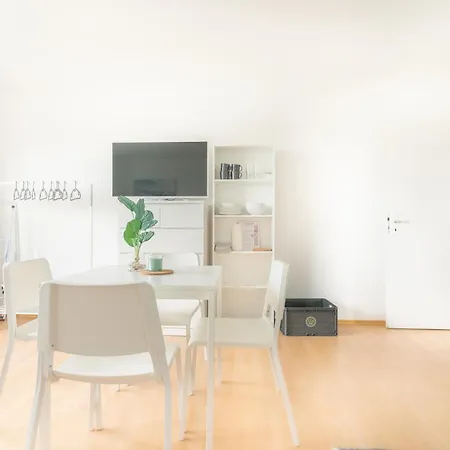 Mr Living I Modernes Mit Einzelbetten, Voll Ausgestattete Kueche, Balkon, Wlan, Parkplatz, Ideal Fuer Monteure I Gi03 I Gi02 * Linden (Hessen)